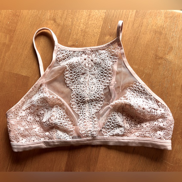 NWT’s Victorias Secret Bralette - Picture 1 of 5